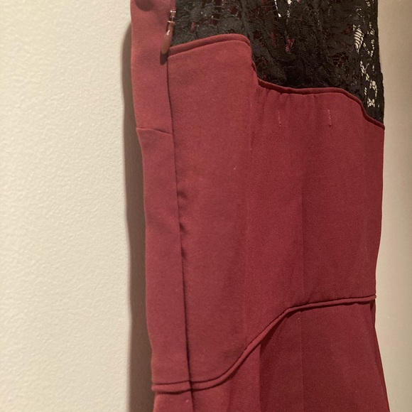 Chelsea 28 Fitted Asymmetric Top - Picture 5 of 7